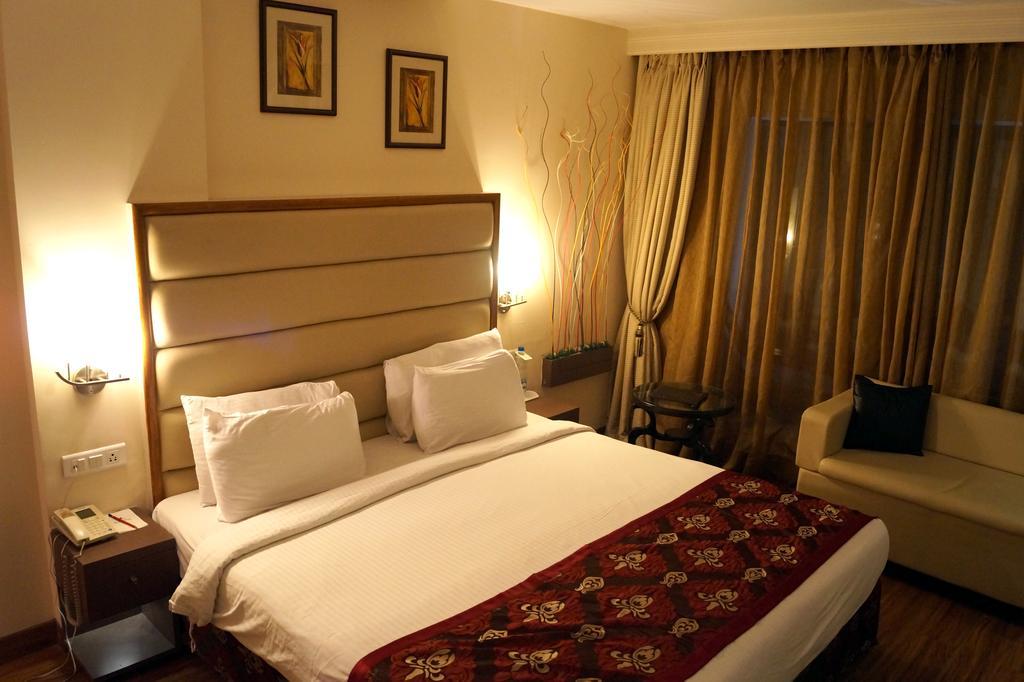 The Grand Solitaire Hyderabad Exterior photo