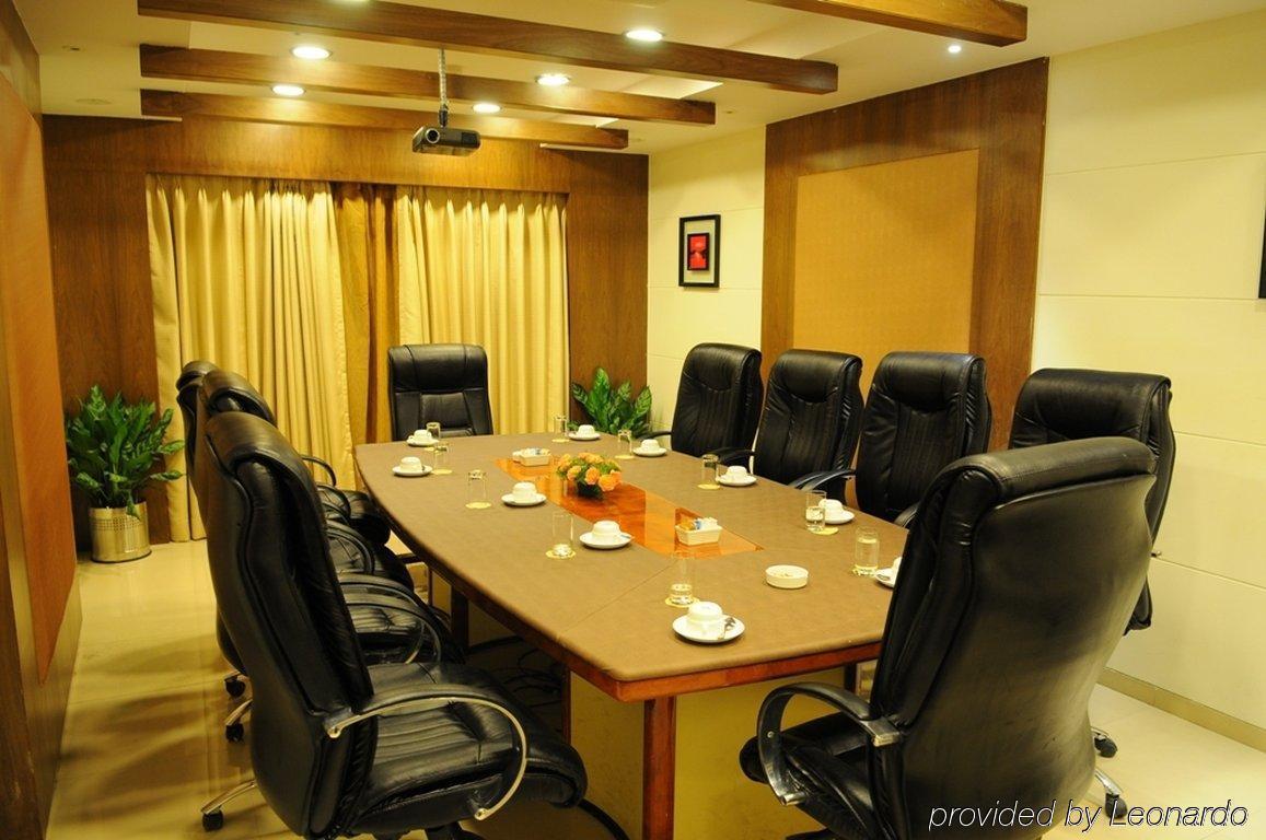 The Grand Solitaire Hyderabad Exterior photo
